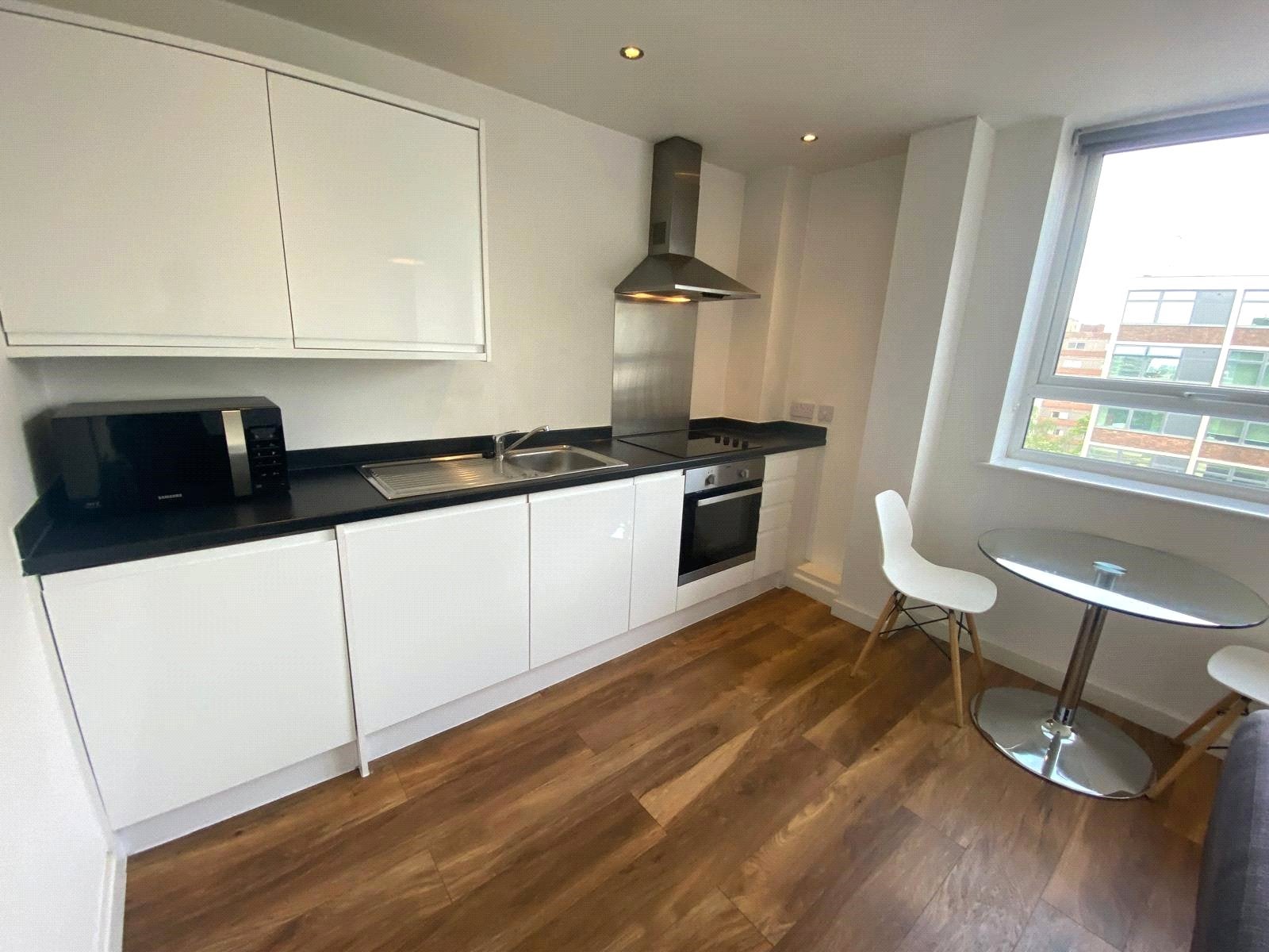 Flat Skerton Road in Manchester