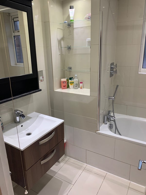 Room Solander Gardens in Greater London