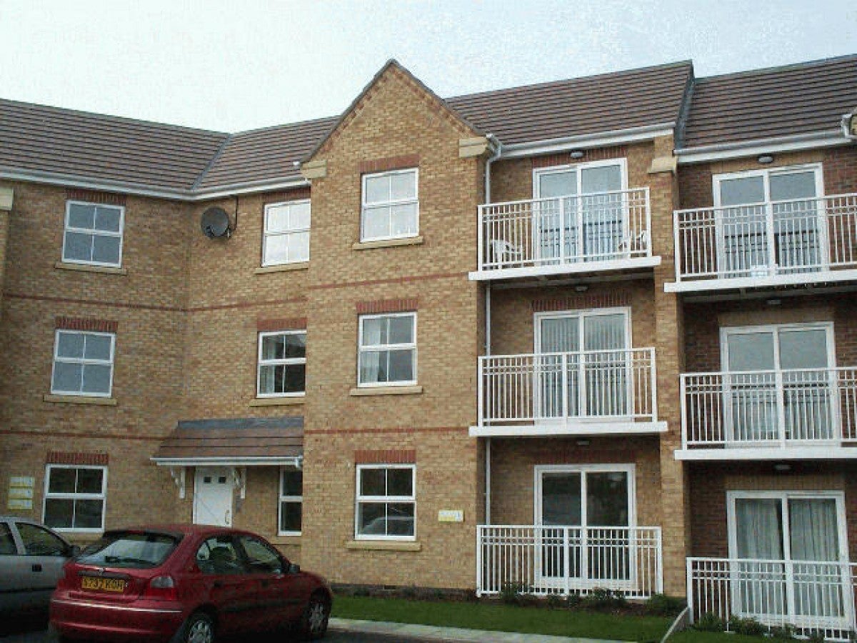 Flat Kilderkin Court in Coventry