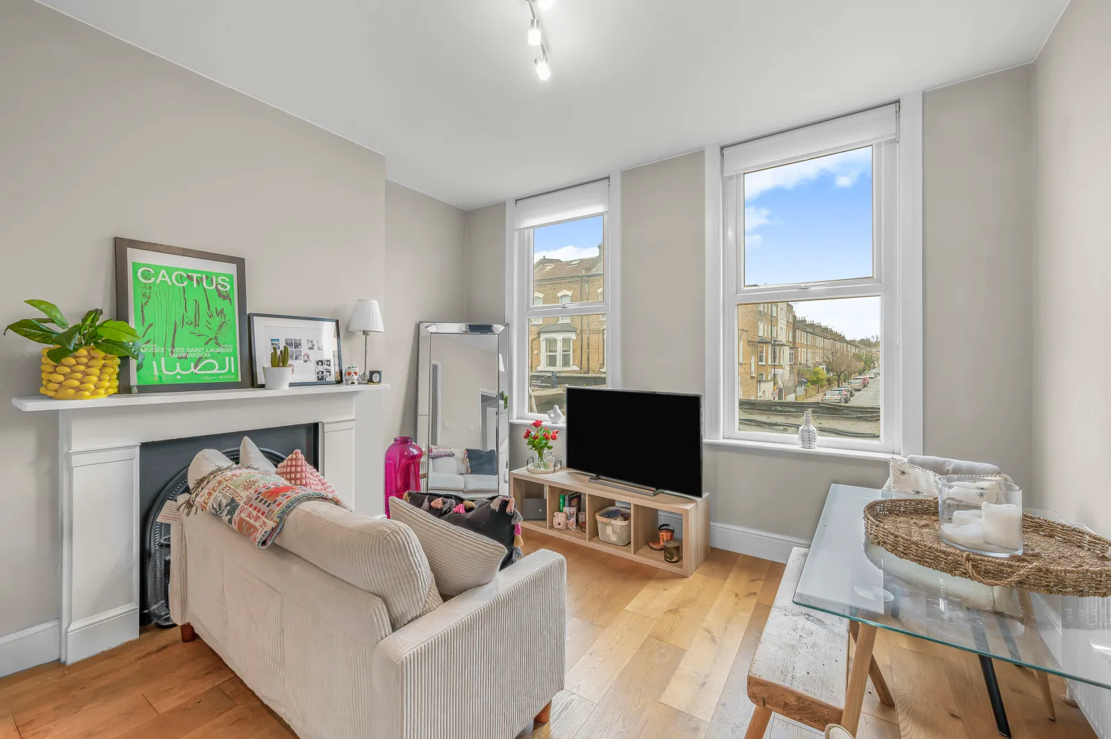 Flat Stroud Green Road in Greater London