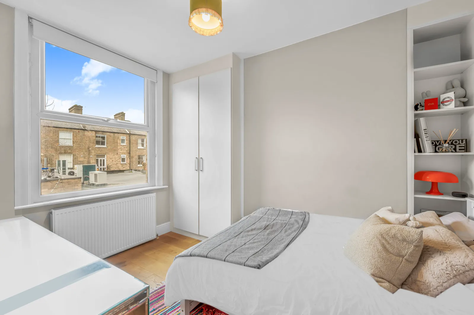 Flat Stroud Green Road in Greater London