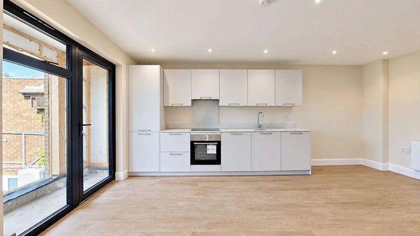 Flat Turners Hill in Cheshunt