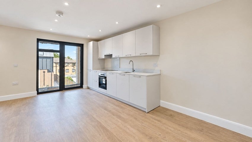 Flat Turners Hill in Cheshunt
