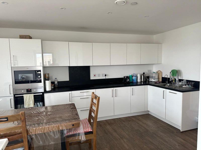 Room Bramwell Way in Greater London