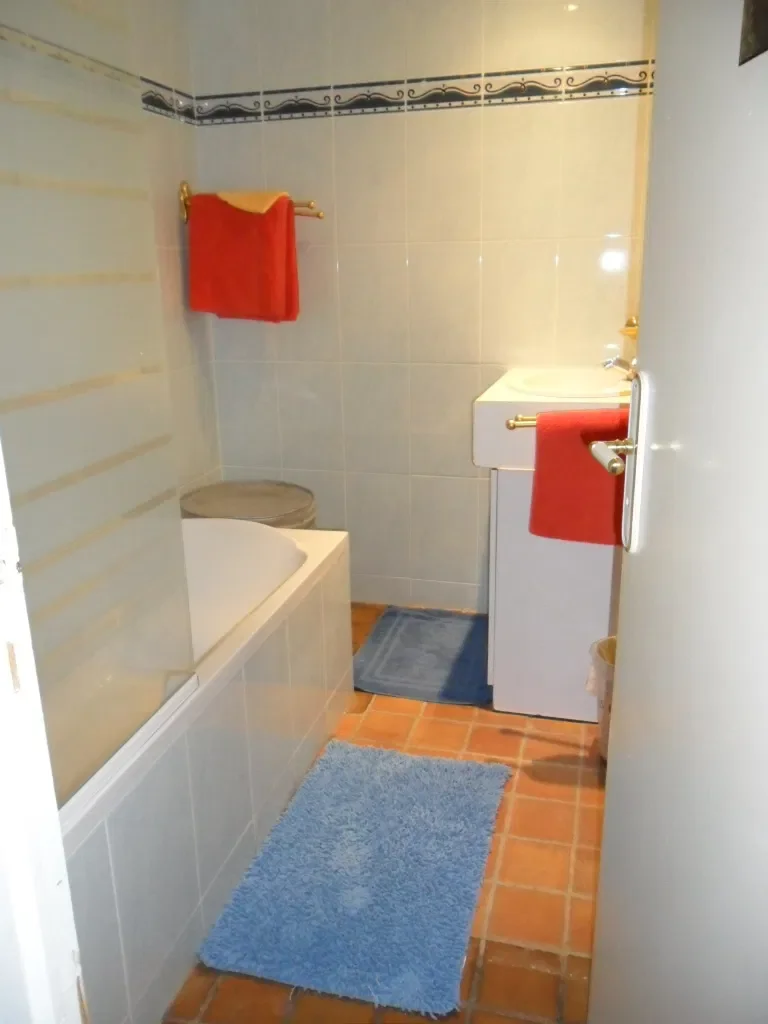 Room Rue de Filay in Le Malesherbois