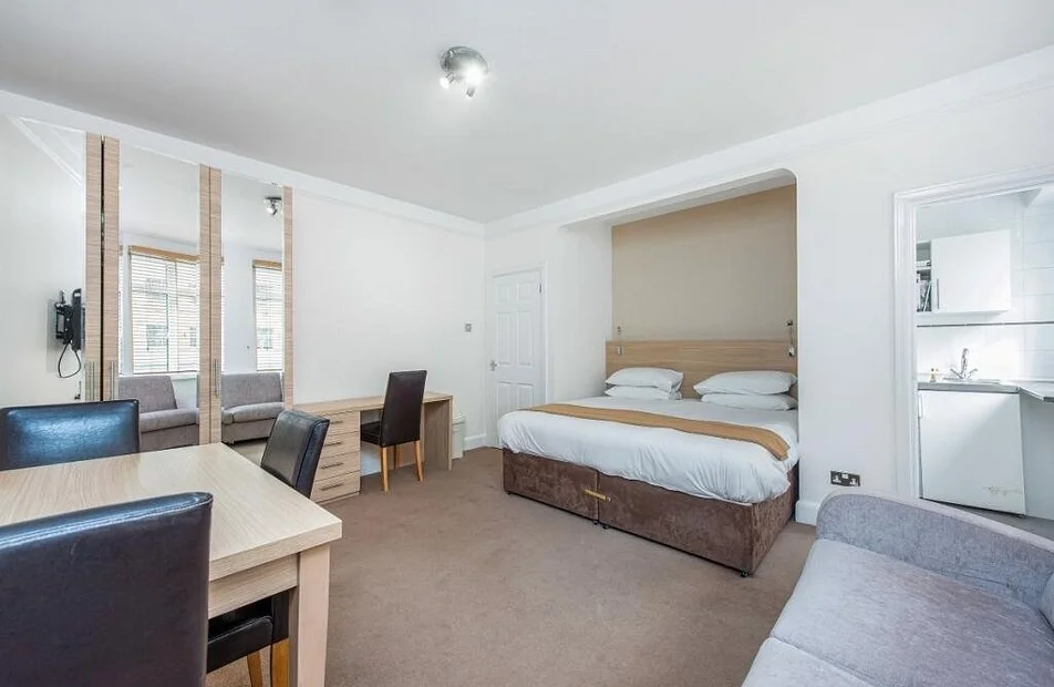 Flat Tavistock Square in Greater London
