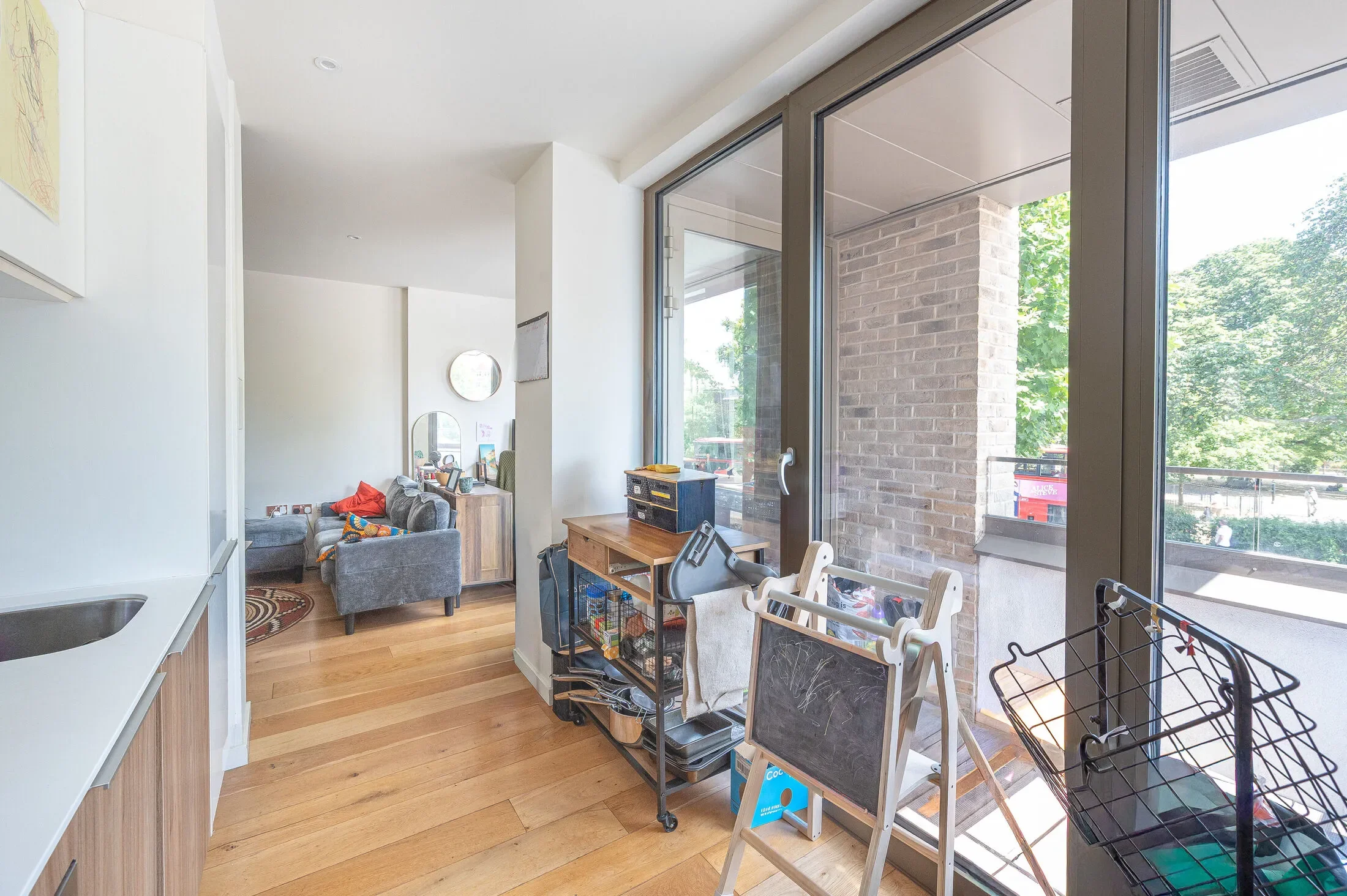 Flat Camberwell Passage in Greater London