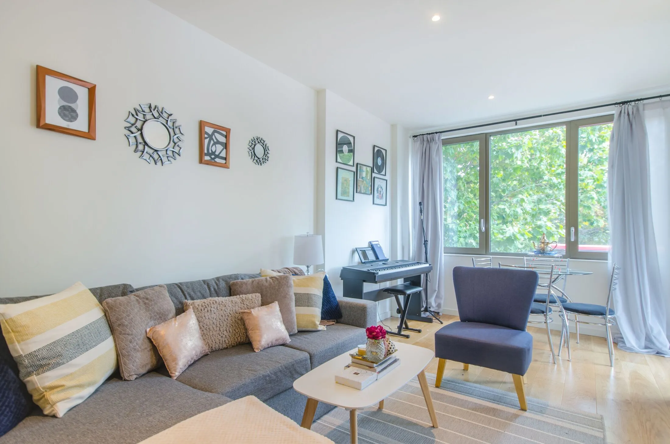 Flat Camberwell Passage in Greater London