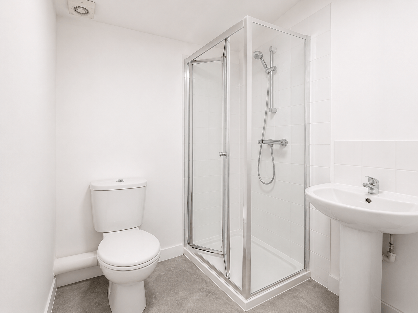 Flat Neasden Lane North in Greater London