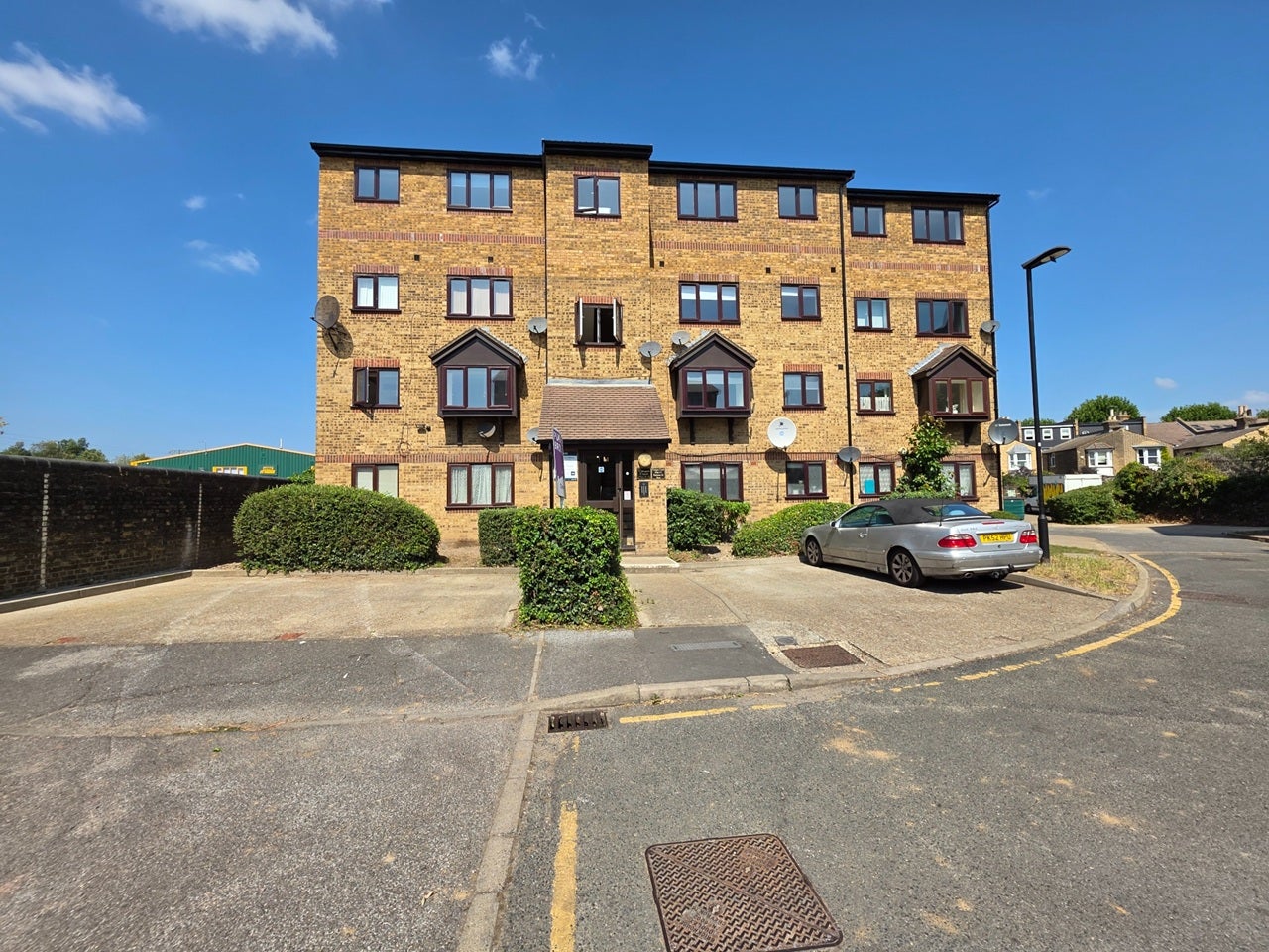 Flat Brockway Close in Greater London