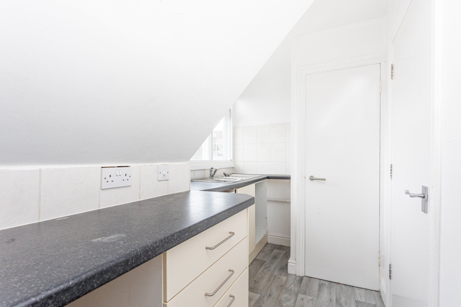 Flat Victoria Road in Thanet