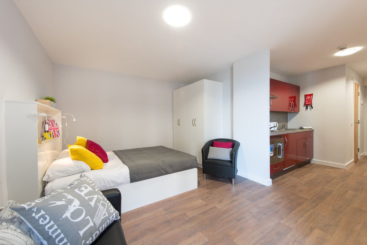 Room Stockwell Green in Greater London