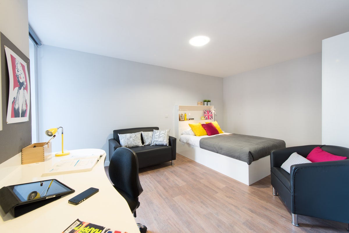 Room Stockwell Green in Greater London