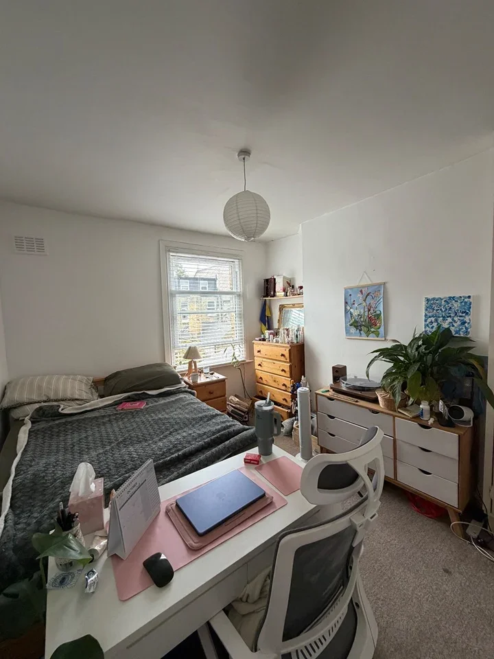 Room Turquand Street in Greater London