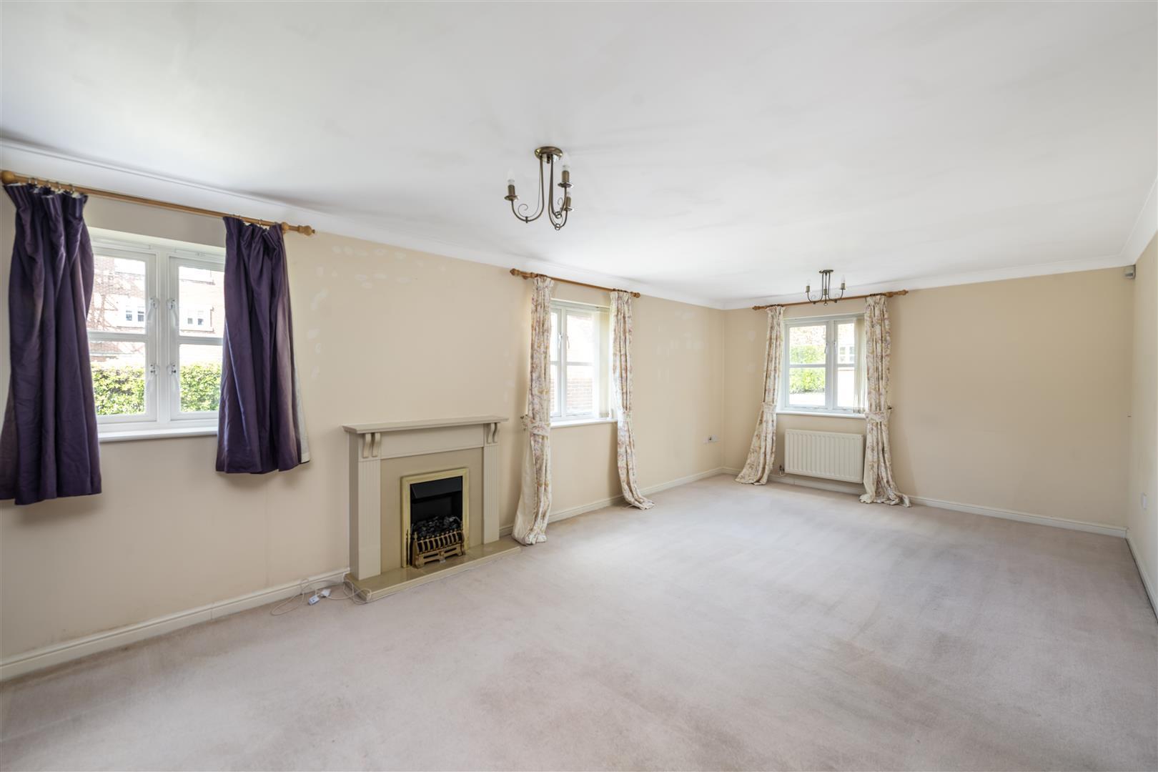 Flat Talfourd Way in Reigate and Banstead