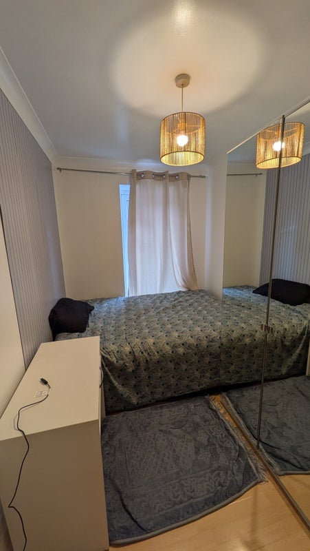 Room Wesley Avenue in Greater London
