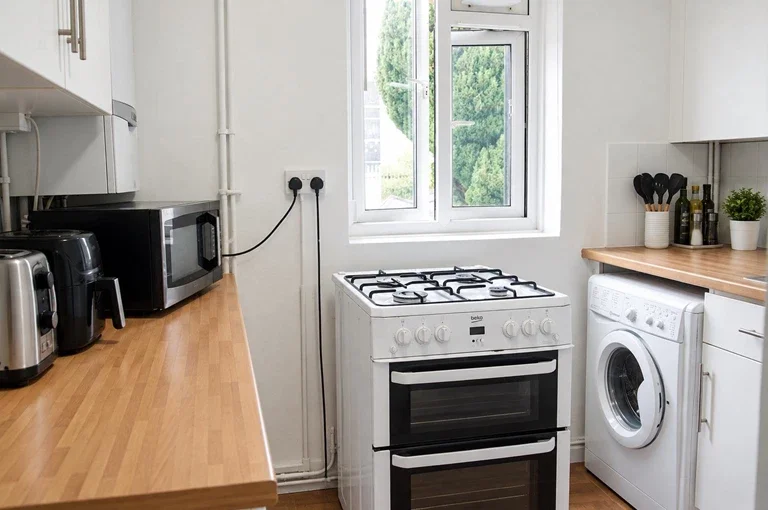 Flat Aldine Place in Greater London