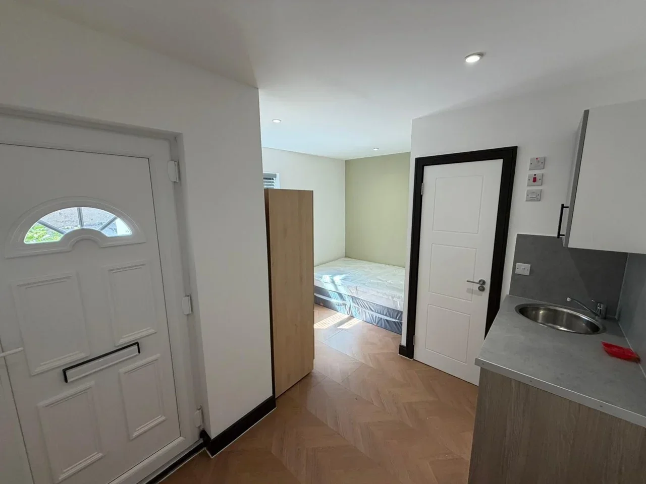 Flat Albion Road in Gravesham