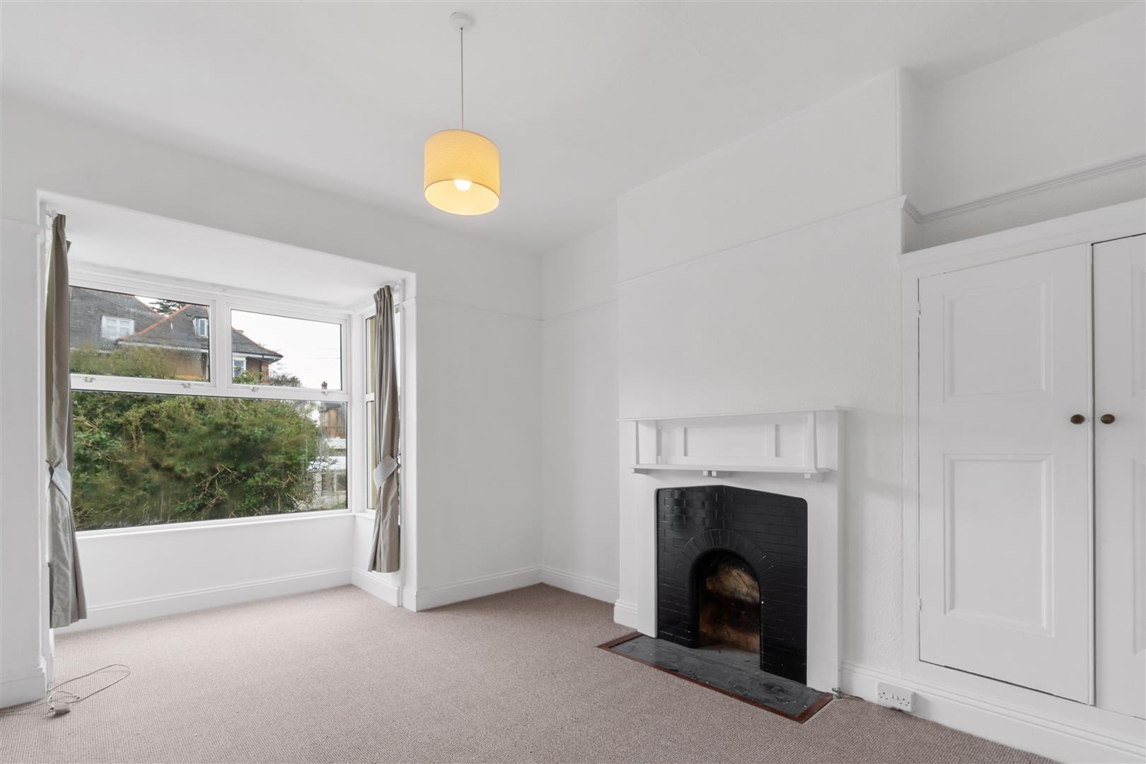 Flat Salcombe Road in Plymouth