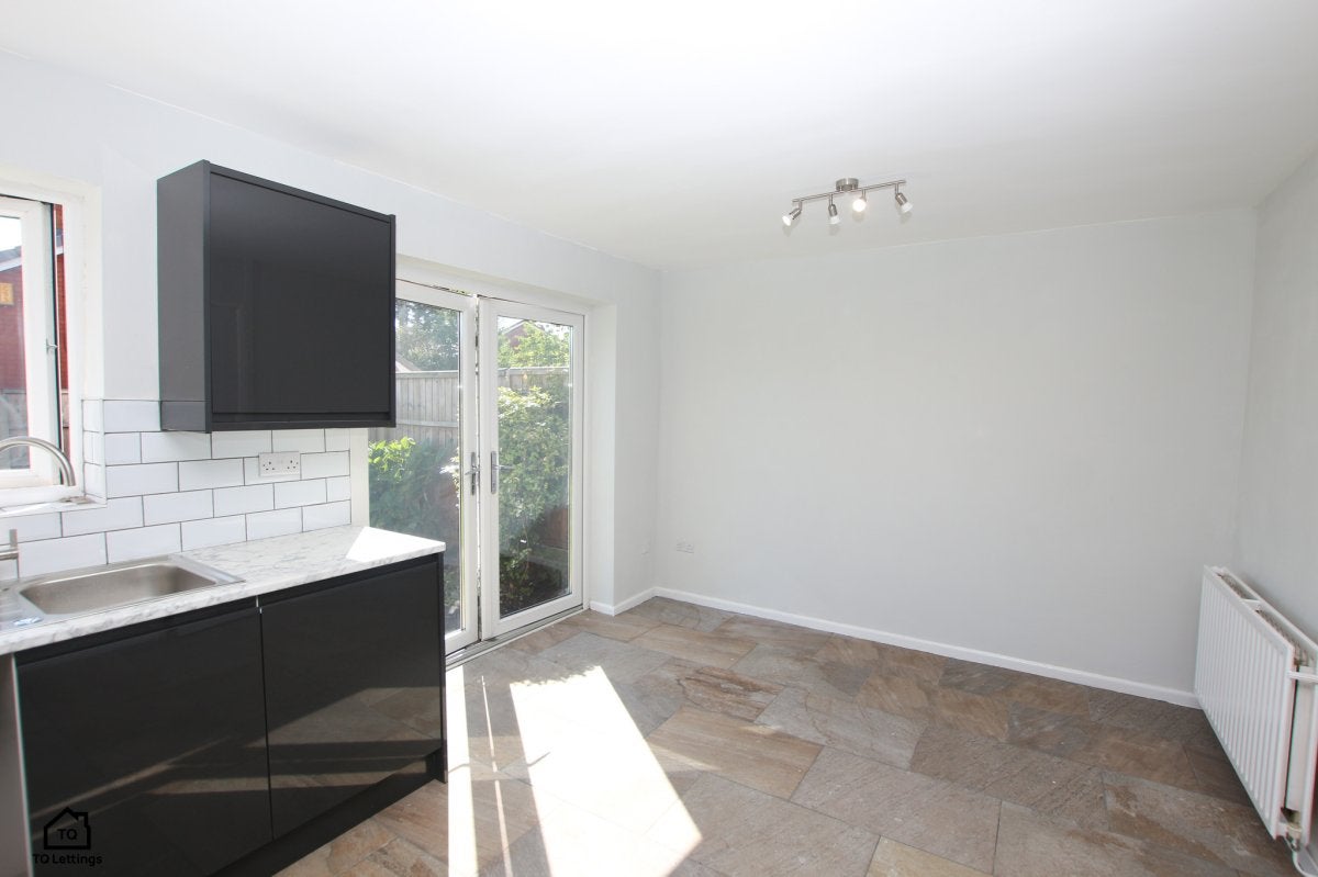 House Clovelly Grove in Runcorn