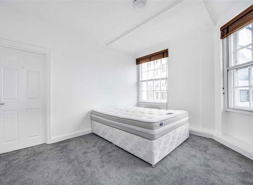 Flat Great Cumberland Place in City of Westminster