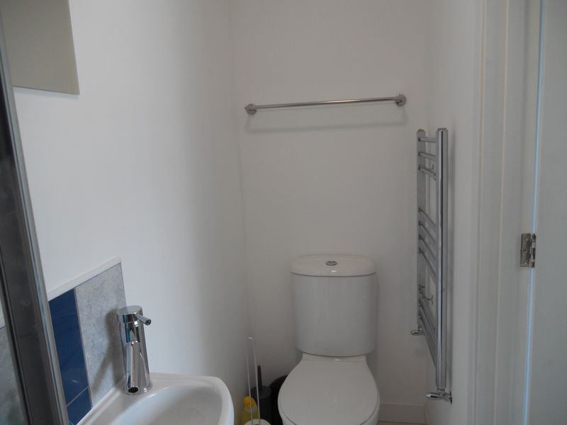Room Boswell Drive in Coventry