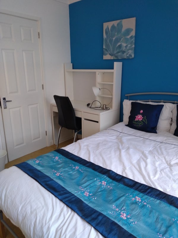 Room Boswell Drive in Coventry