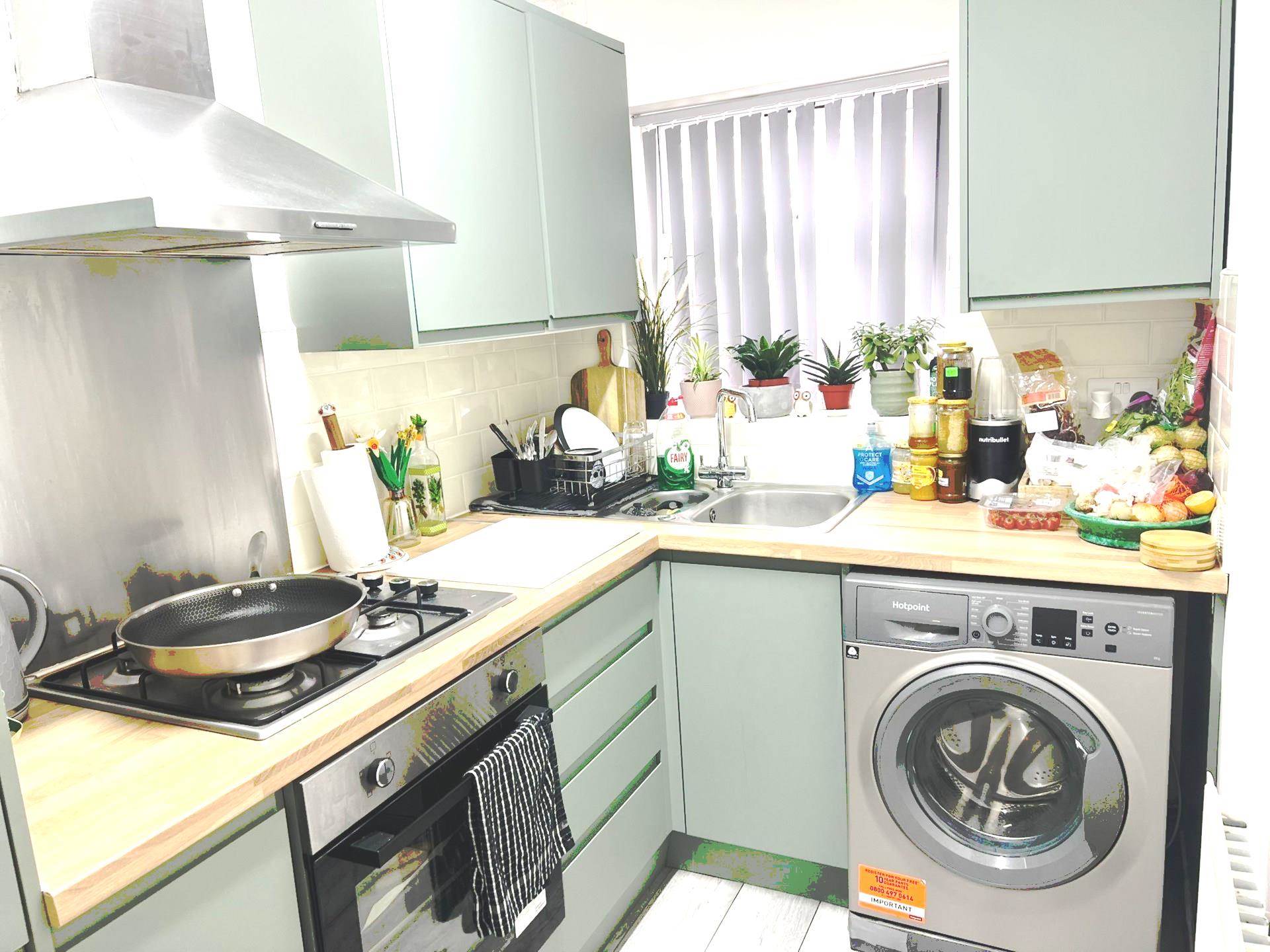Flat Baylis Road in Slough