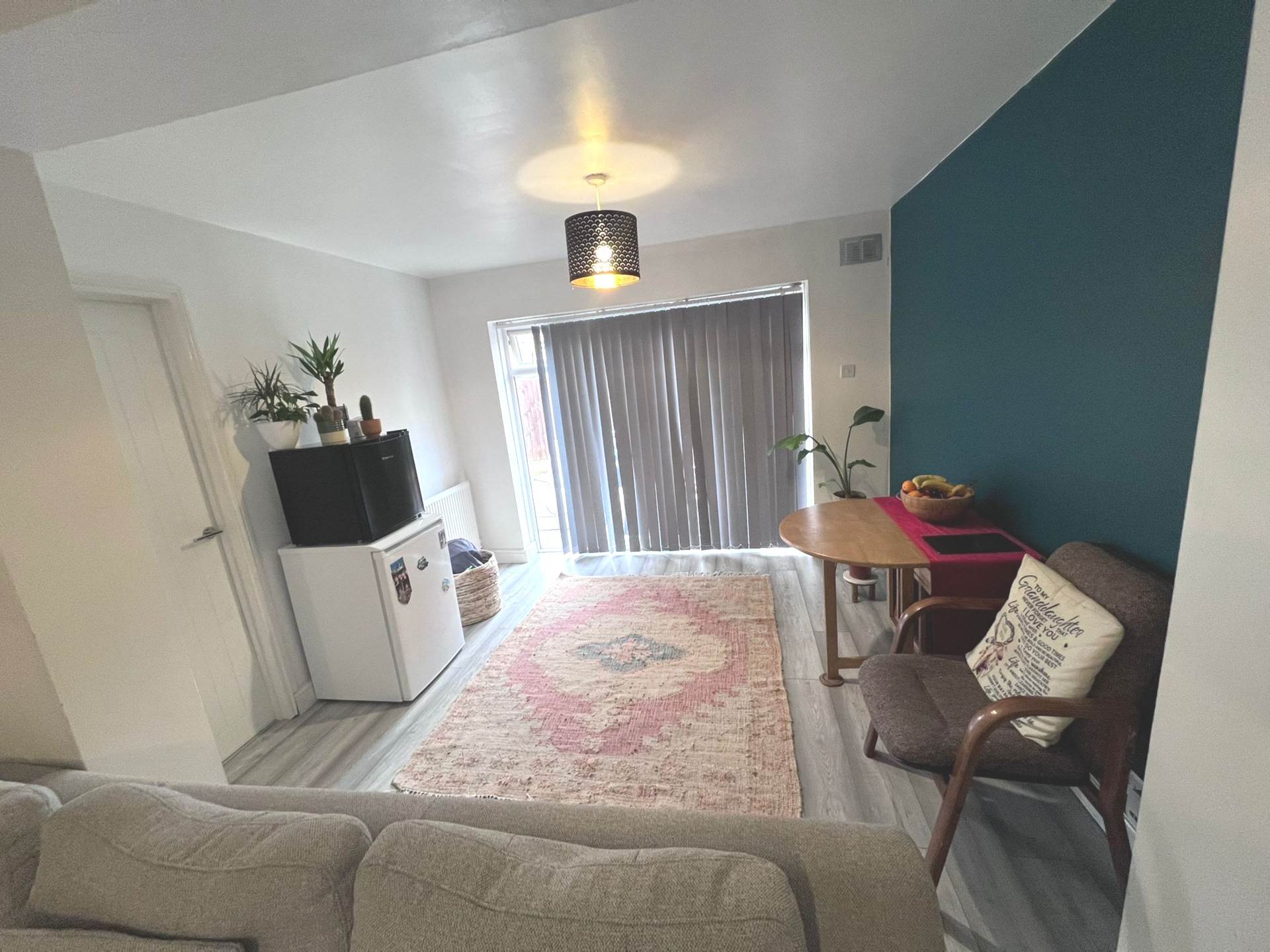 Flat Baylis Road in Slough