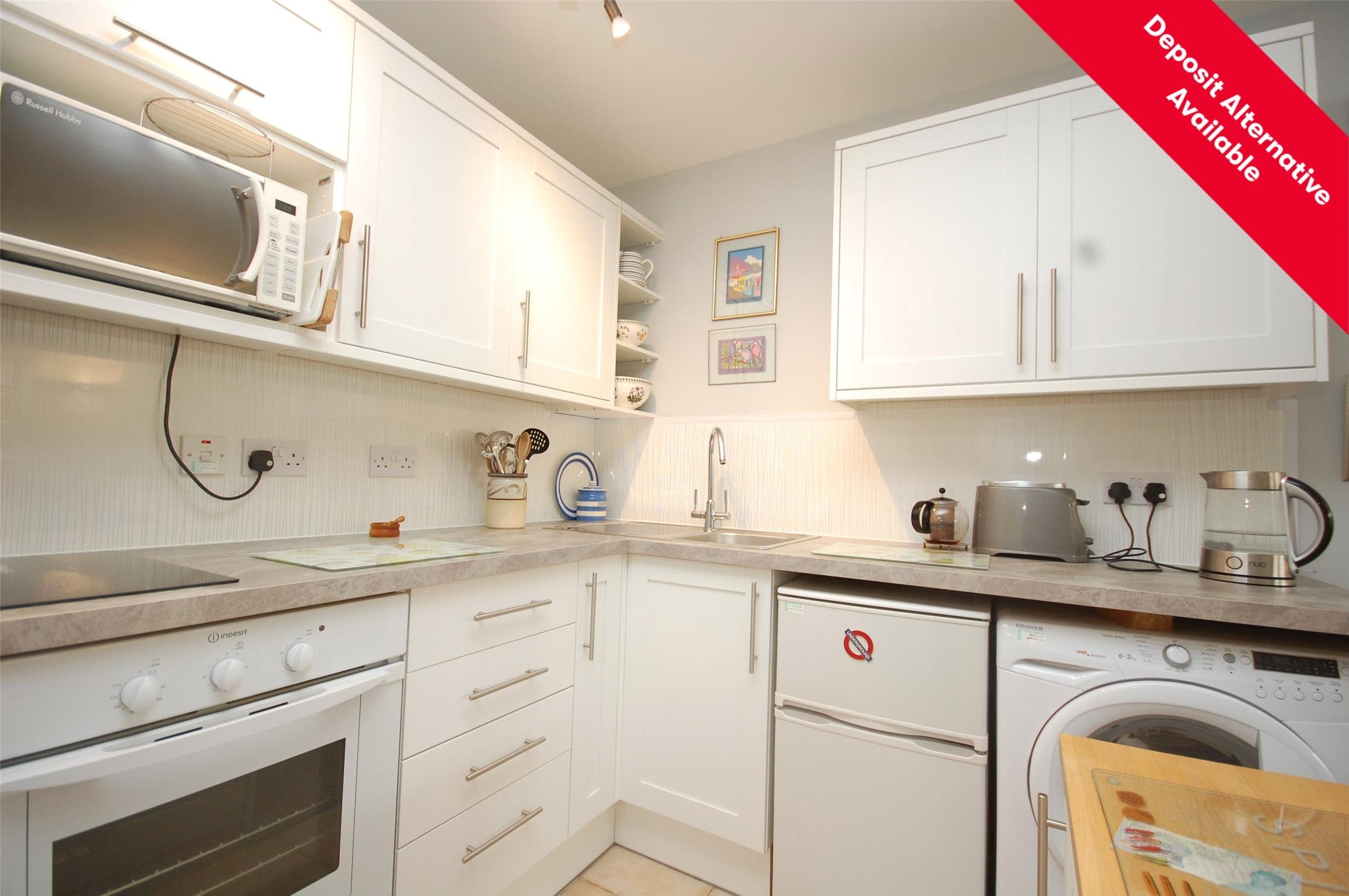Flat Cambalt Road in Greater London