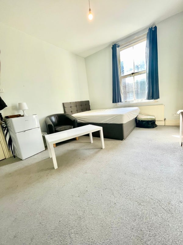 Room Earl's Court Gardens in Greater London