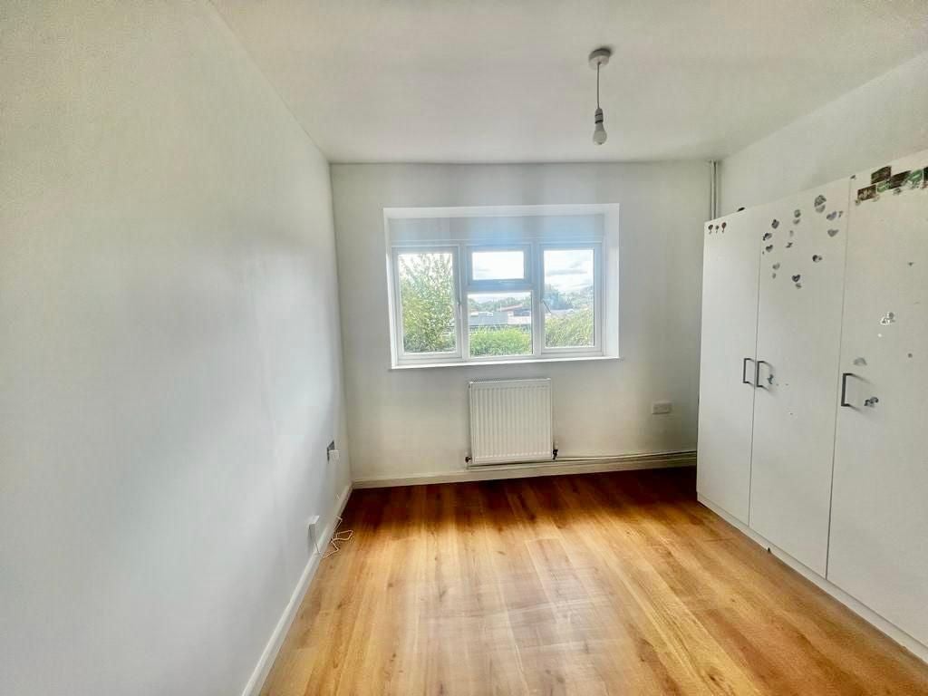 Flat Annesley Road in Newport Pagnell