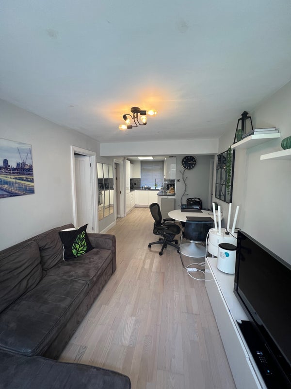 Room Litchfield Avenue in Greater London