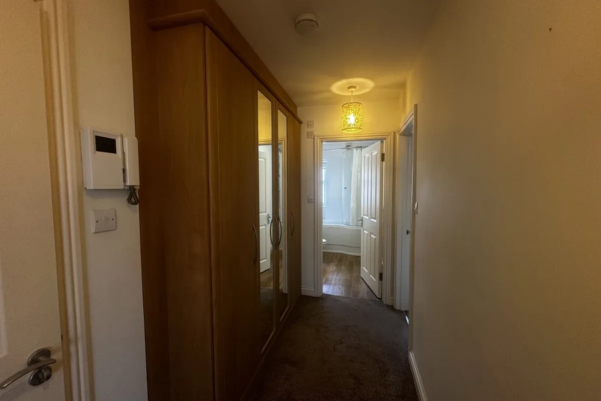 Flat Victoria Road in Penarth