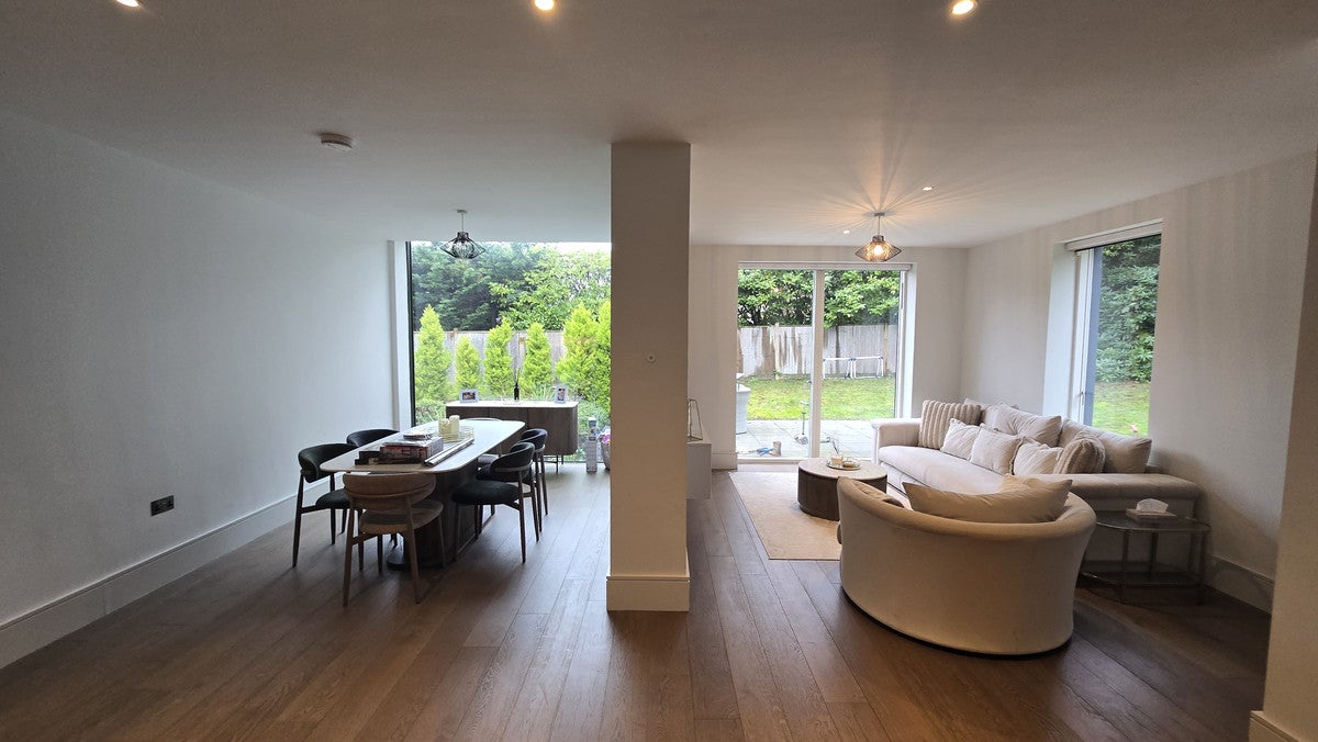 House Brockdene Drive in Greater London