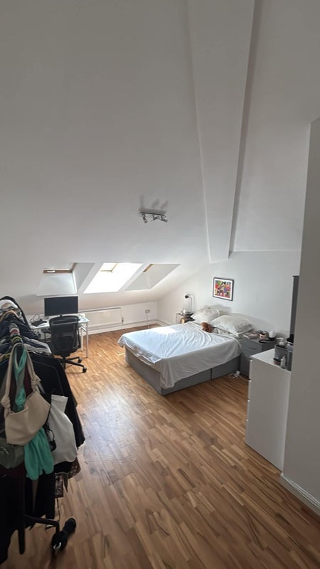 Room Stoke Newington Road in Greater London
