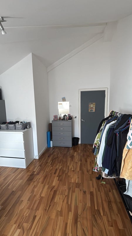 Room Stoke Newington Road in Greater London