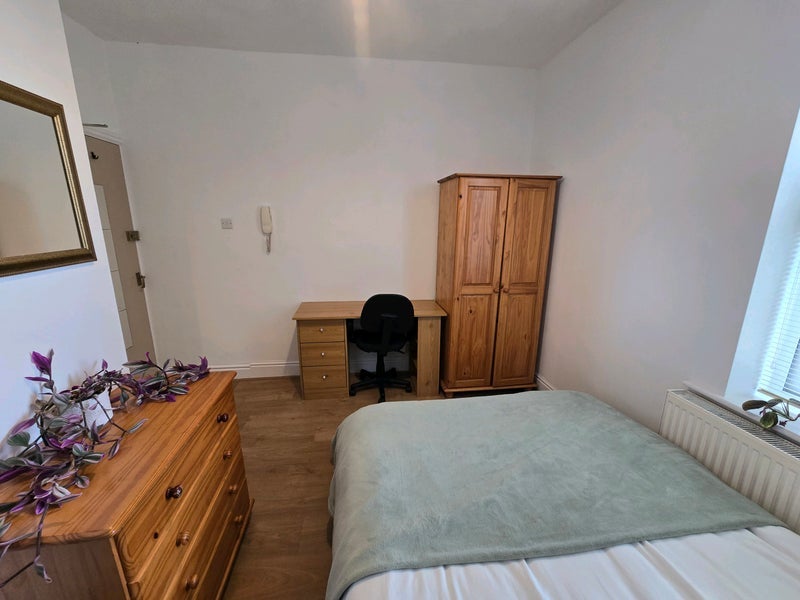 Room Osborne Street in Preston