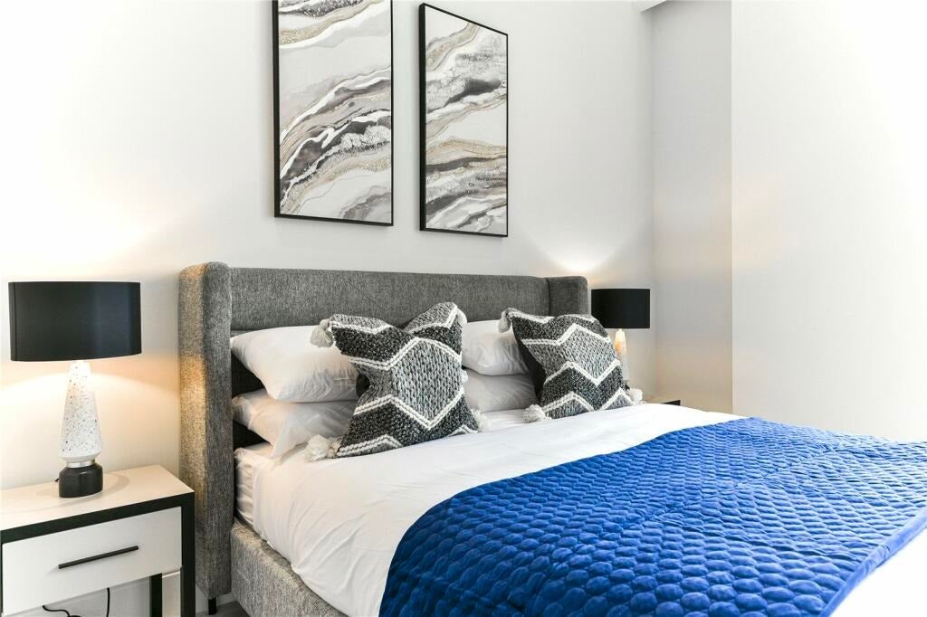 Flat Great George Street in City of Westminster