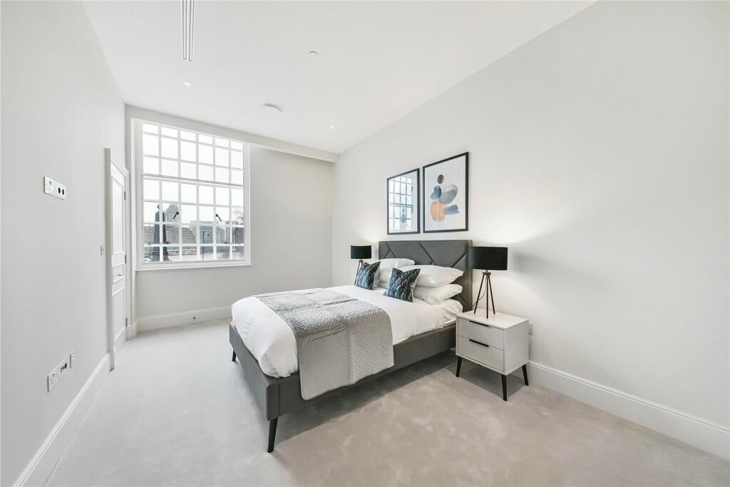 Flat Great George Street in City of Westminster