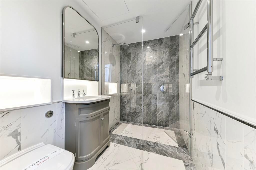 Flat Great George Street in City of Westminster