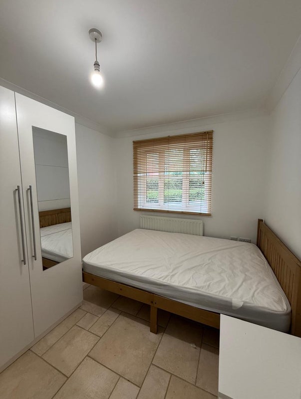 Room Kings Drive in Bristol