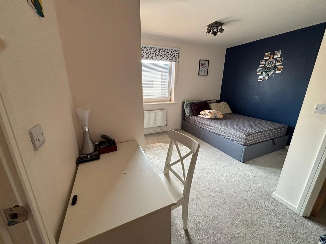 Room Peacock Close in Greater London