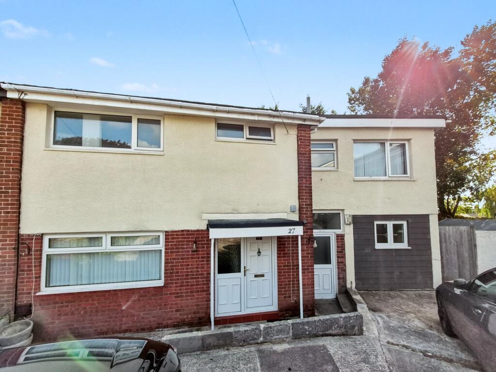 Flat Maes Y Rhedyn in Talbot Green