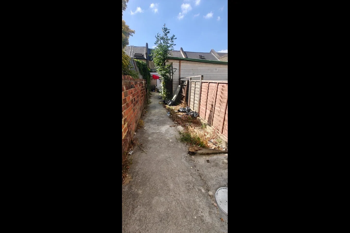 Flat Arngask Road in Greater London