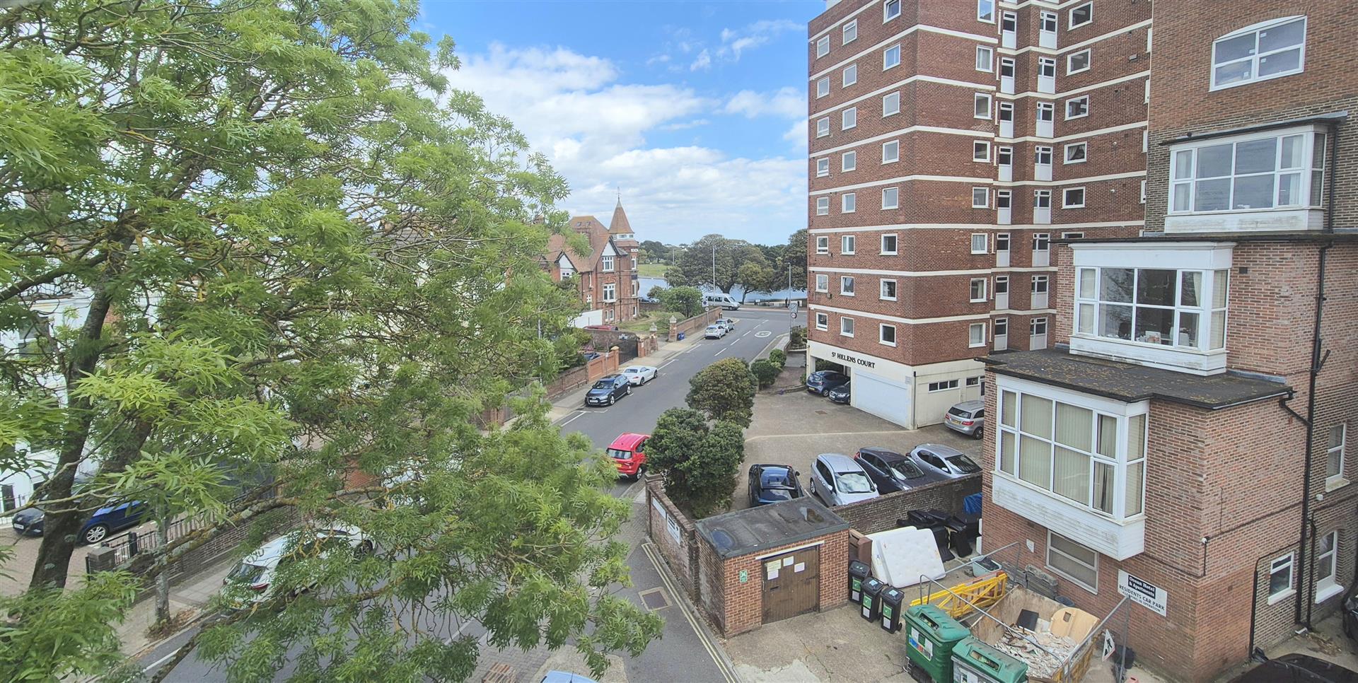 Flat Granada Road in Portsmouth