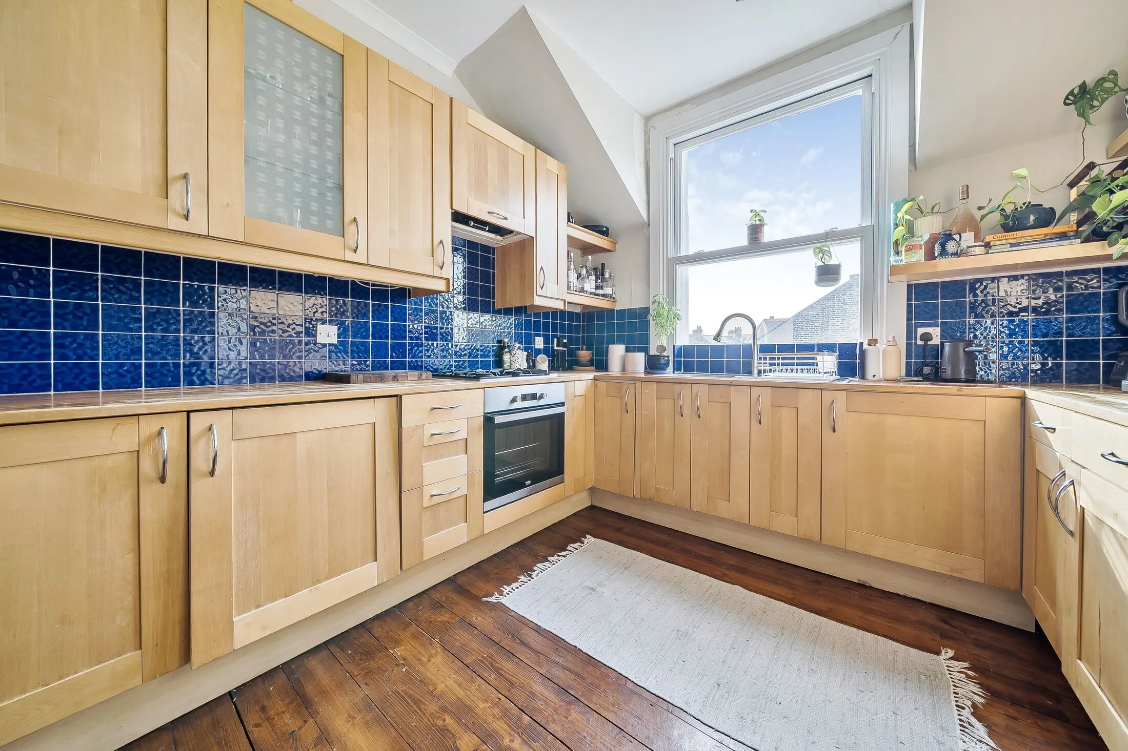 Flat Leopold Avenue in Greater London