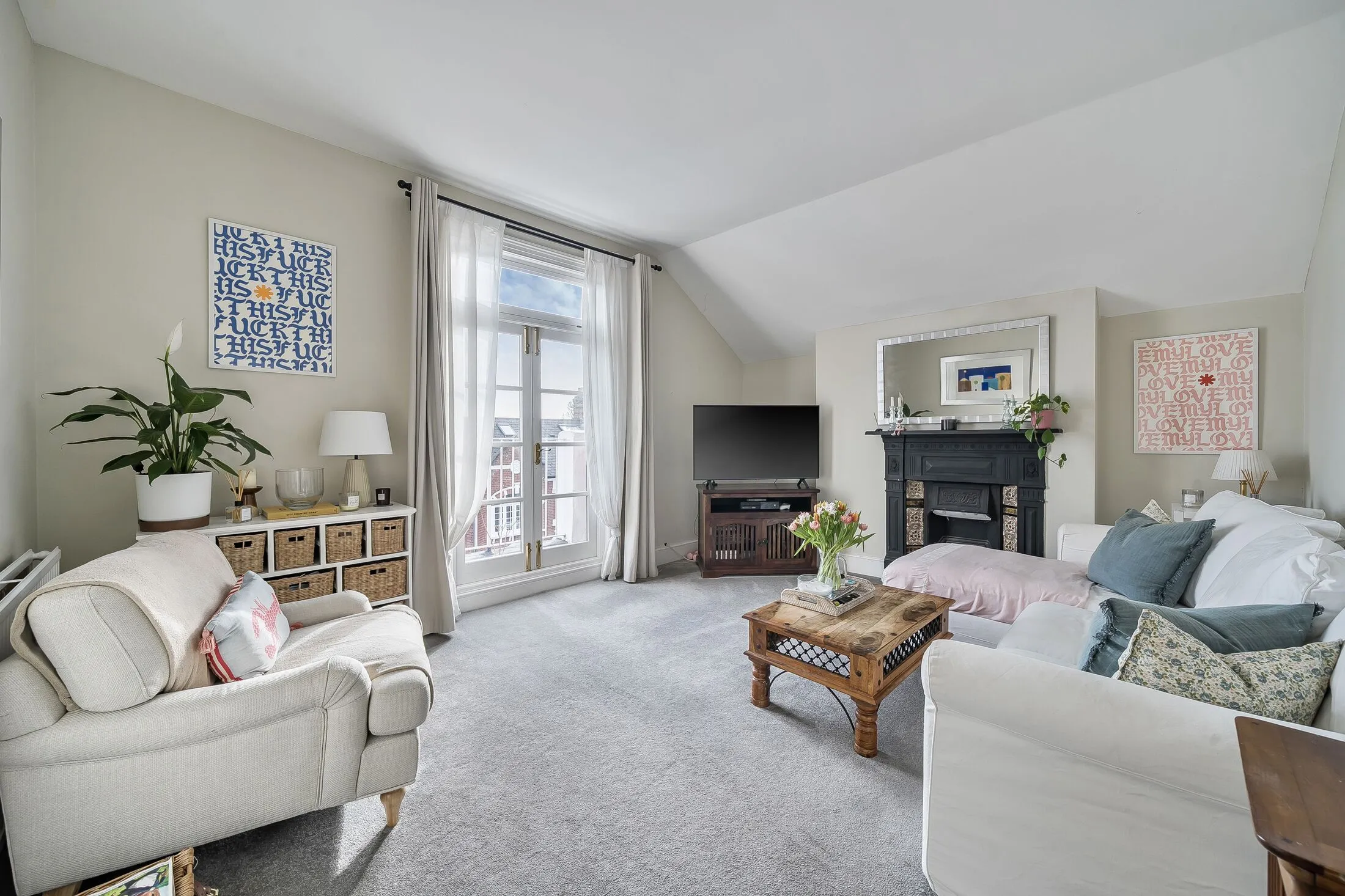 Flat Leopold Avenue in Greater London