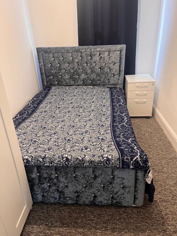 Room Harpenden Road in Greater London