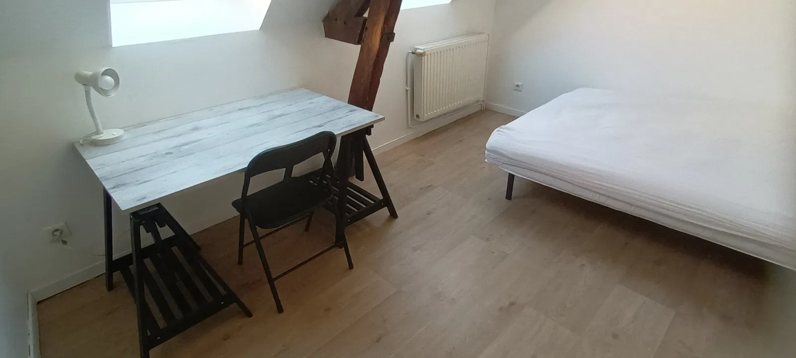 Room Rue Tour Notre-Dame in Boulogne-sur-Mer